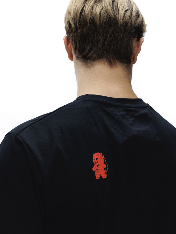 MANTO t-shirt HELL czarny